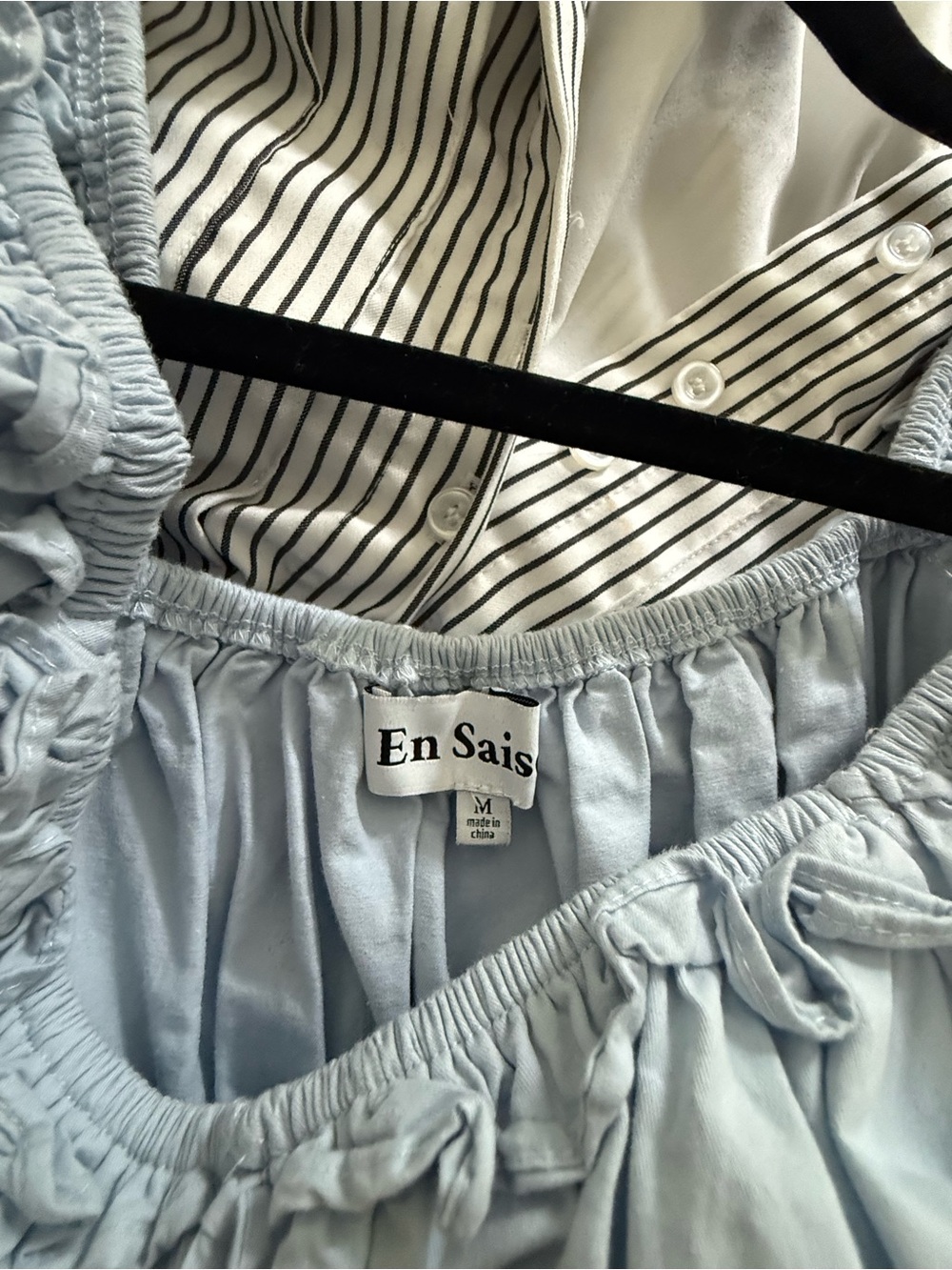 En Saison Puff Sleeve Tiered Midi Dress - Picture 3 of 3